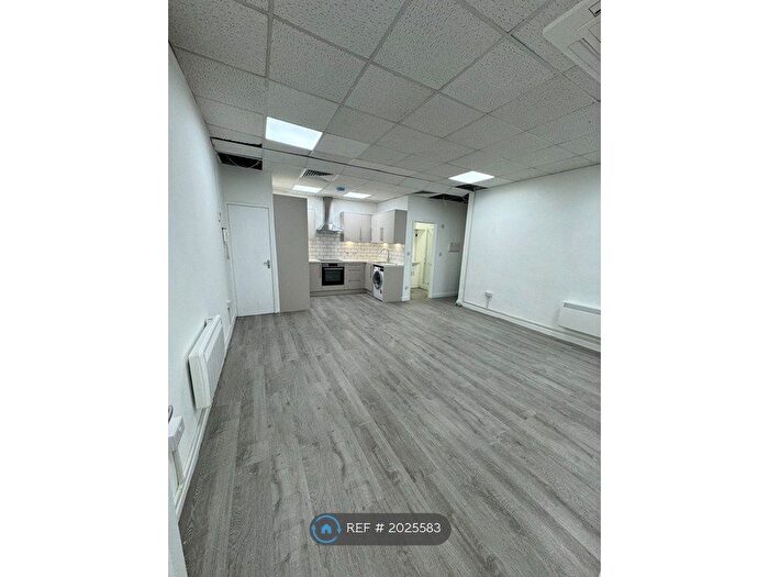 Studio To Rent In Cherry Orchard Road, Croydon, CR0