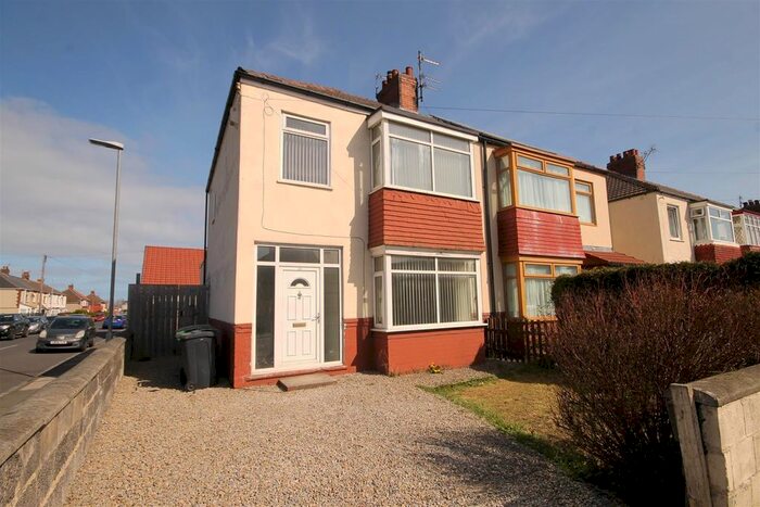 3 Bedroom Semi-Detached House To Rent In Caledonian Road, Hartlepool, TS25