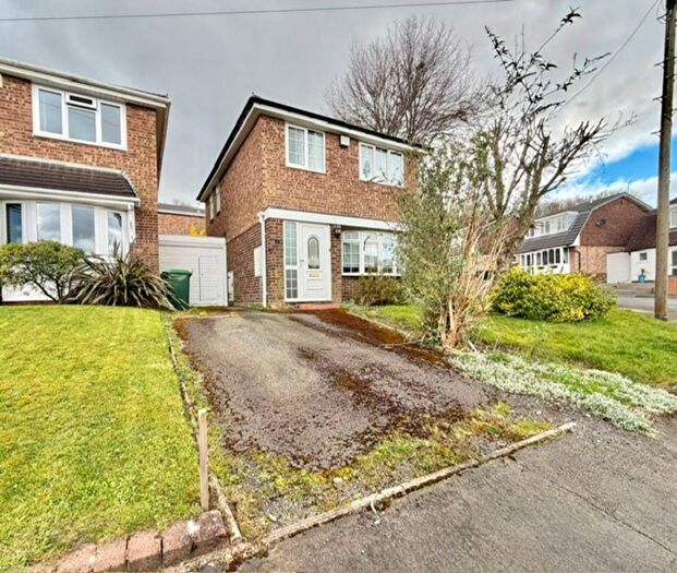 3 Bedroom Detached House To Rent In Stawberry Close, Tividale, B69