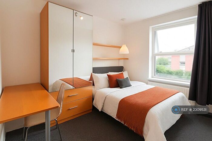 7 Bedroom End Of Terrace House To Rent In Fairbank Avenue, Manchester, M14