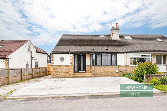 3 Bedroom Bungalow For Sale In The Cedars Bramhope, Leeds, LS16