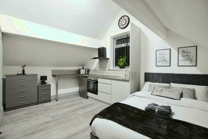 1 Bedroom Flat To Rent In Deane Church Lane, Bolton, Greater Manchester, BL3