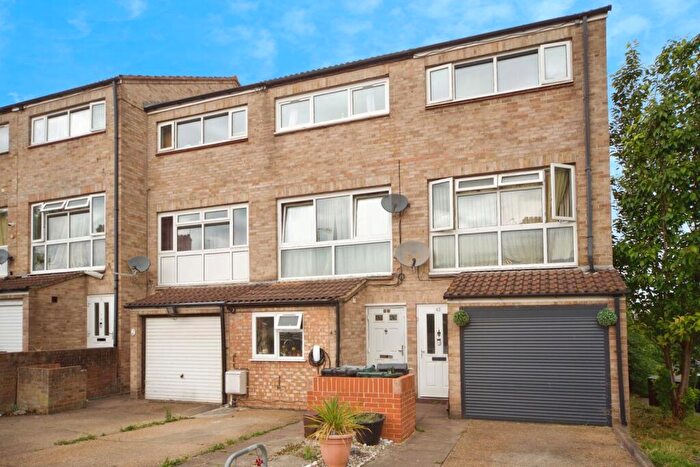 4 Bedroom Terraced House For Sale In Durban Road, Walthamstow, E17