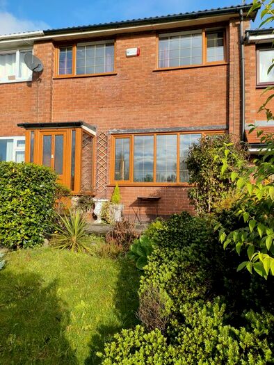 2 Bedroom Terraced House To Rent In Knott Lanes, Bardsley, UK OL8