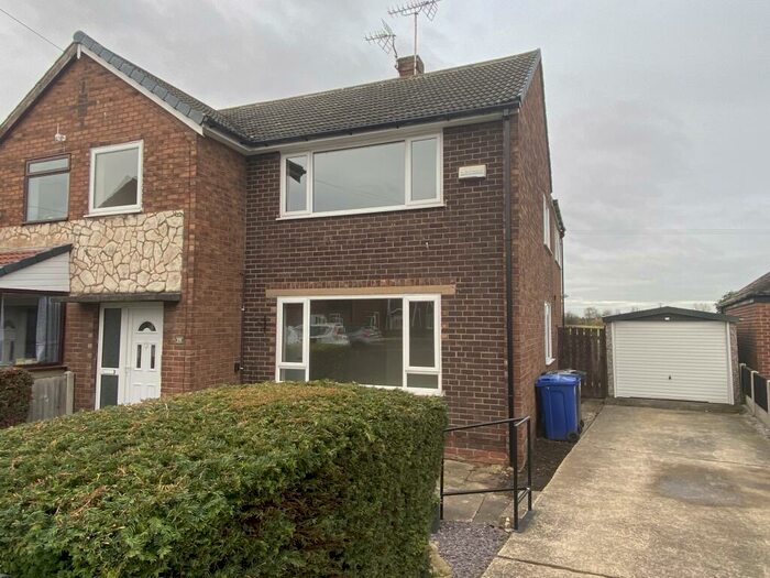 4 Bedroom House To Rent In Mayfield Crescent, Askern, DN6