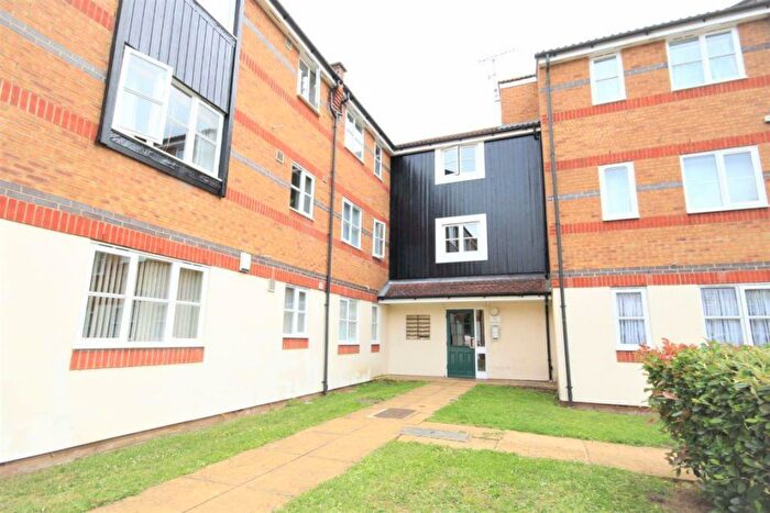1 Bedroom Detached House To Rent In Hispano Mews, Enfield, EN3