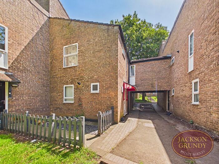4 Bedroom End Of Terrace House For Sale In Fulmar Lane, Wellingborough, NN8