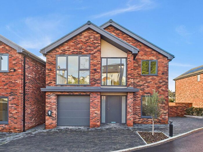 4 Bedroom Detached House For Sale In Gardenia Grove, Mapperley, Nottingham, NG3