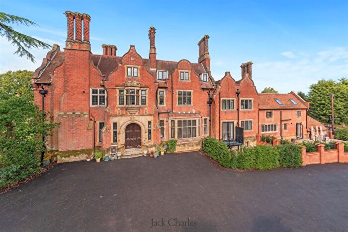 1 Bedroom Flat To Rent In High Hilden Close, Tonbridge, TN10