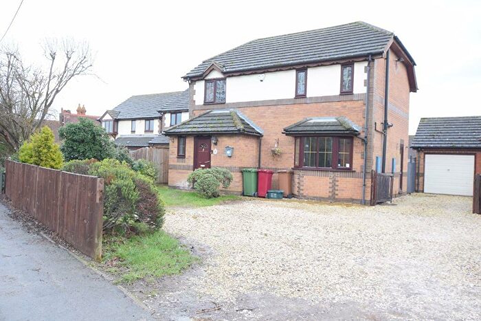 3 Bedroom Detached House To Rent In Redbourne Road, Hibaldstow, DN20