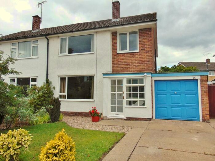 3 Bedroom Semi-Detached House To Rent In Ashchurch Drive, Nottingham, NG8