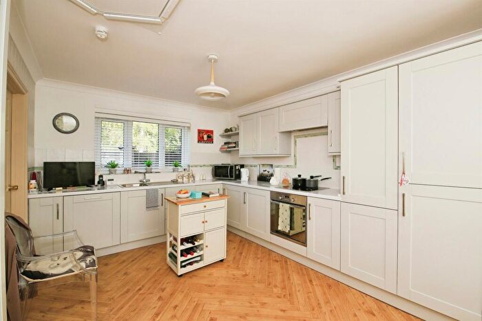 1 Bedroom Detached House For Sale In St Marys Drive, March, PE15