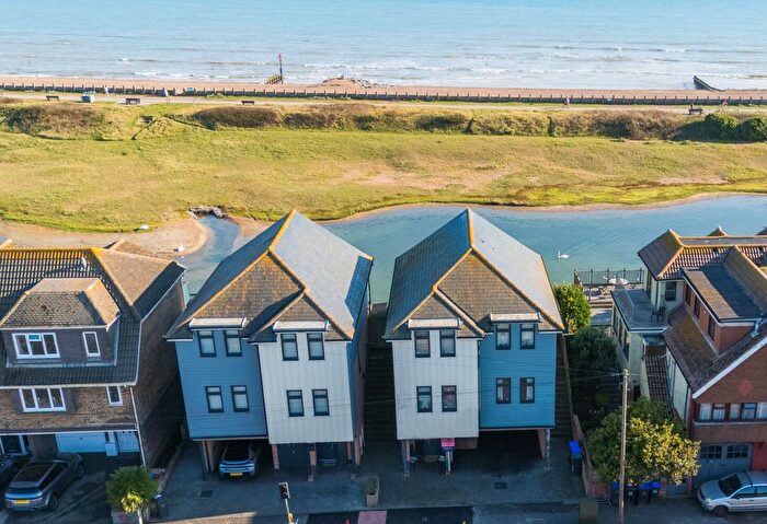 4 Bedroom Detached House For Sale In Brighton Road, Lancing, BN15