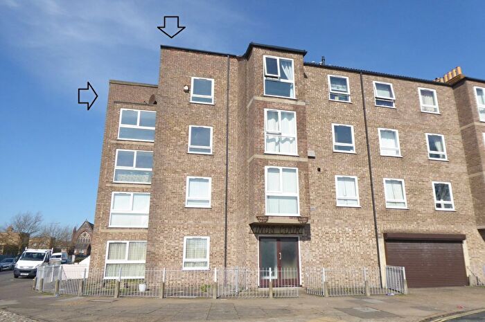 2 Bedroom Flat To Rent In Nelson Road South, Great Yarmouth, NR30