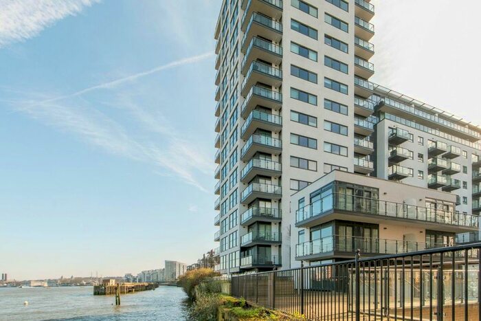 2 Bedroom Flat To Rent In Apartment, Knights Tower, Wharf Street, London, SE8