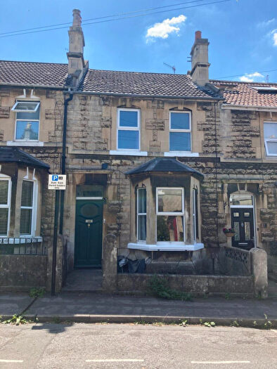 4 Bedroom Terraced House To Rent In Inverness Road, Bath, Somerset, BA2