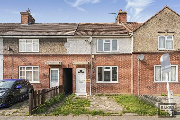 3 Bedroom Terraced House For Sale In Redlands Road, Enfield, Greater London, EN3
