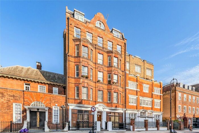 2 Bedroom Flat To Rent In Tavistock Place, Bloomsbury, London, WC1H