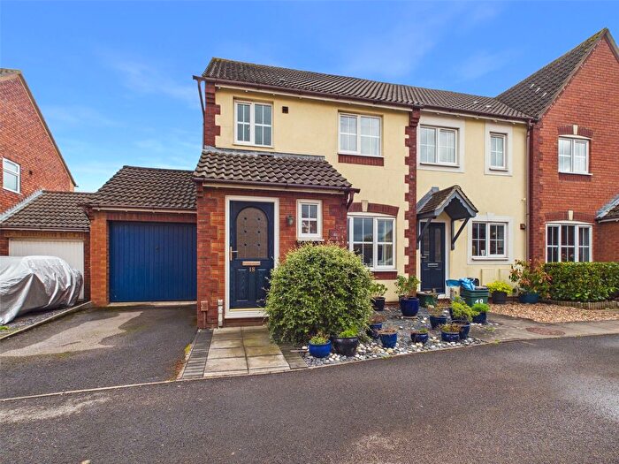 3 Bedroom End Of Terrace House For Sale In Spey Close, Quedgeley, Gloucester, Gloucestershire, GL2