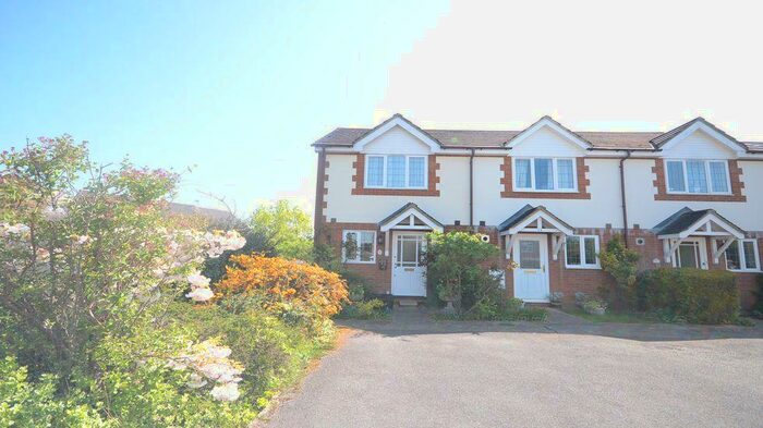 2 Bedroom End Of Terrace House To Rent In Peel Close, Woodley, RG5