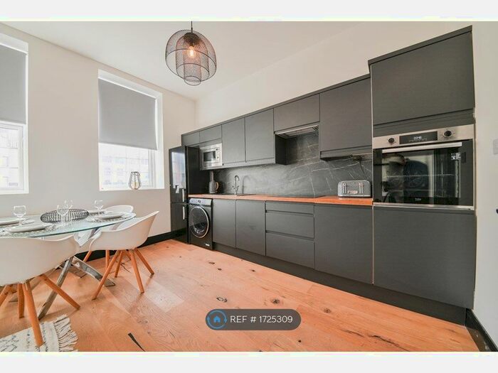 2 Bedroom Flat To Rent In Ashbourne Mansions, London, NW11
