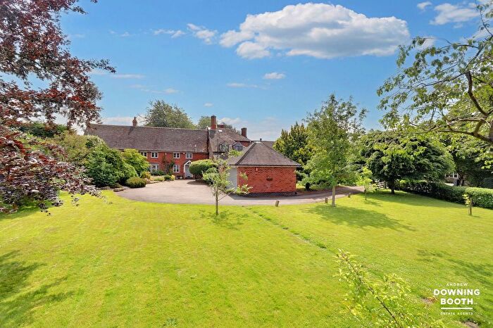 4 Bedroom Semi-Detached House For Sale In Beck House, The Shrubbery, Elford, Tamworth, B79