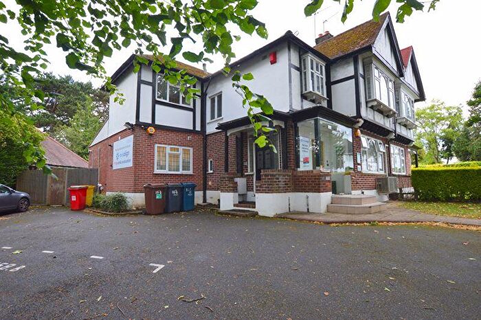 2 Bedroom Maisonette To Rent In Uxbridge Road, Hatch End, HA5