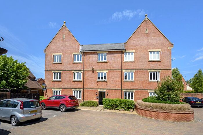 2 Bedroom Flat For Sale In Pulsar Road, Swindon, SN25