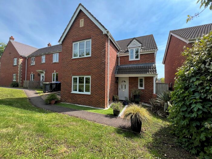 4 Bedroom Detached House For Sale In Paxmans Road, Westbury, BA13