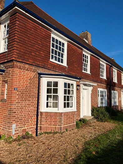 4 Bedroom Semi-Detached House To Rent In Holbrook, Ipswich, Suffolk, IP9