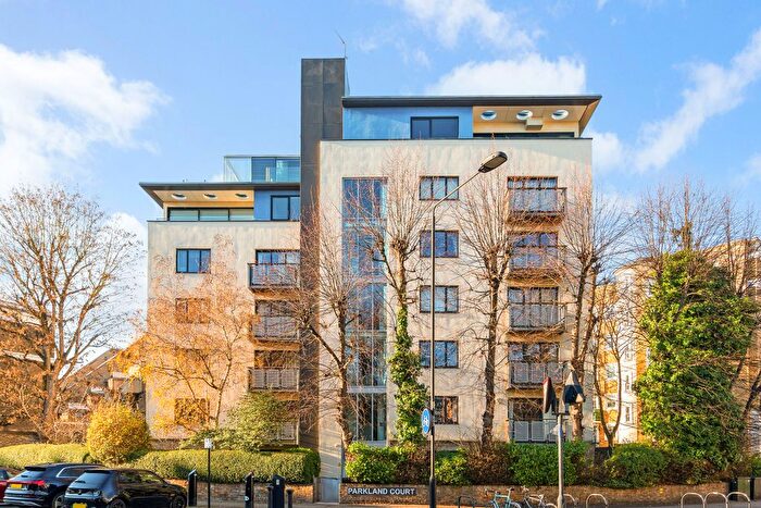 2 Bedroom Flat To Rent In Addison Road, London, W14