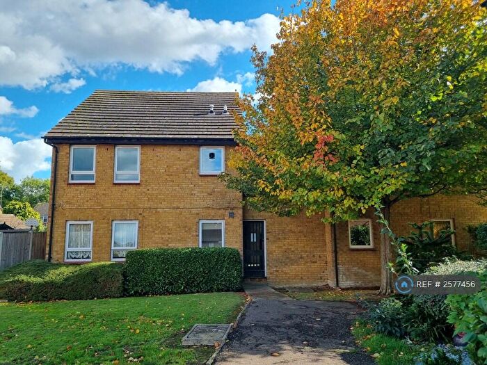 Studio To Rent In Hutton, Essex, CM13