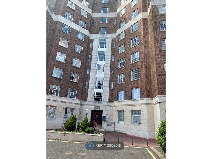 Studio To Rent In Kings Court, London, W6