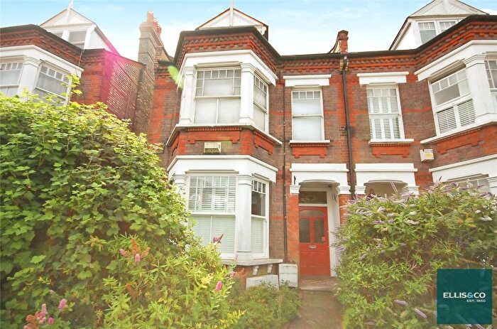 1 Bedroom Apartment To Rent In Mountfield Road, Finchley, N3