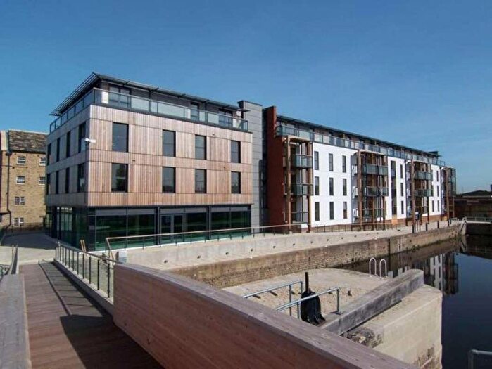 1 Bedroom Flat To Rent In Hebble Wharf, Navigation Walk, Wakefield, West Yorkshire, WF1