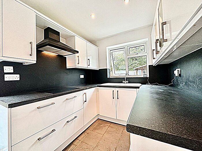 2 Bedroom Bungalow To Rent In Washburn Close, Bedford, MK41