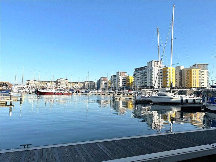 2 Bedroom Flat To Rent In Fiador Court, Midway Quay, BN23