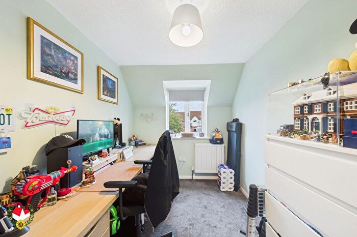 2 Bedroom Terraced House For Sale In Hawthorn Way, Northway, Tewkesbury, GL20