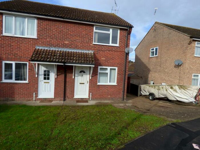 2 Bedroom Semi-Detached House To Rent In Conway Close, Wivenhoe, CO7