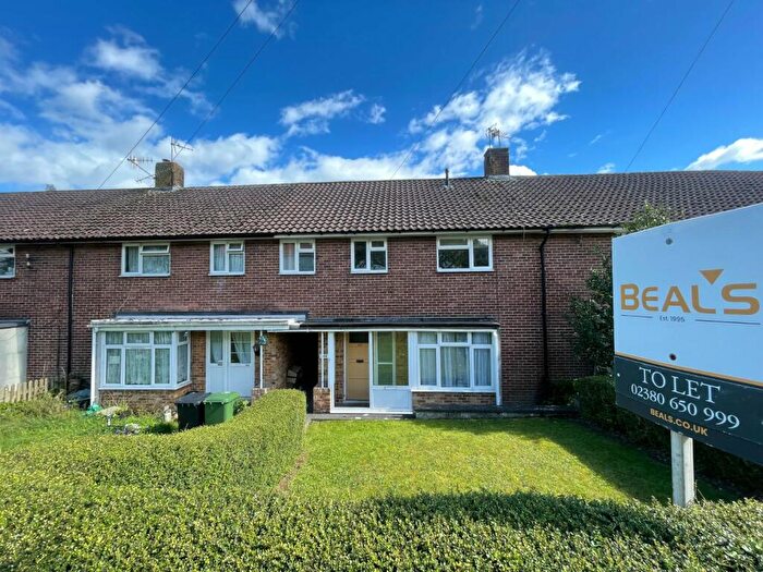 4 Bedroom Semi-Detached House To Rent In Walpole Road, Winchester, SO22