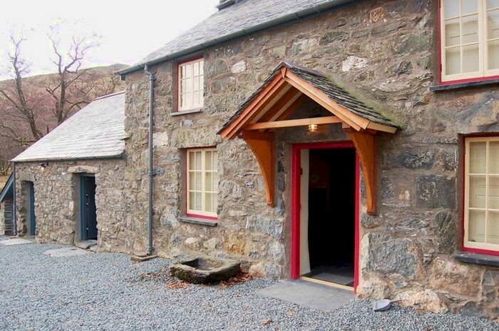 2 Bedroom Cottage To Rent In Llanymawddwy, Machynlleth, SY20