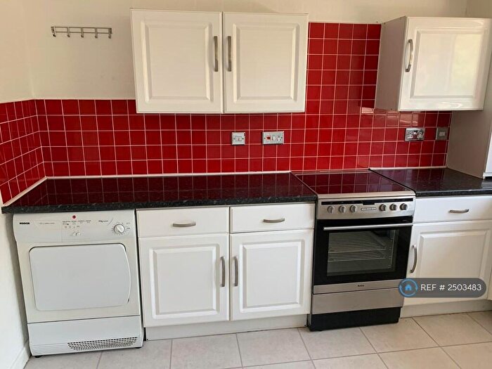 2 Bedroom Flat To Rent In Ardmaleish Crescent, Glasgow, G45