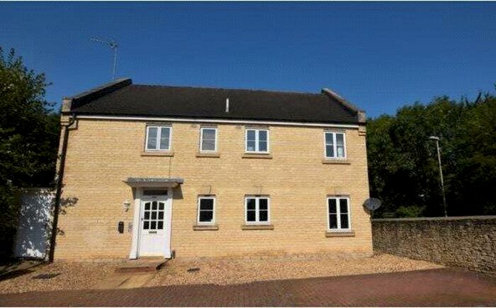 2 Bedroom Apartment To Rent In Corncrake Way, Bicester, Oxfordshire, OX26