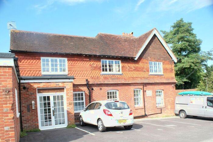 2 Bedroom Flat To Rent In Miltons Yard, Petworth Road, Godalming, Surrey, GU8