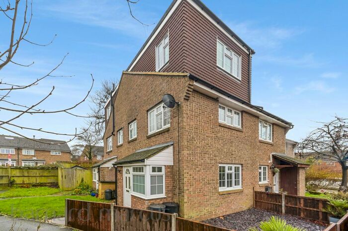 2 Bedroom Property To Rent In St. Edmund's Close, London SW17