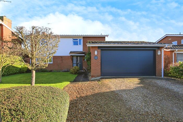 4 Bedroom Detached House For Sale In Down Gate, Peterborough, PE3