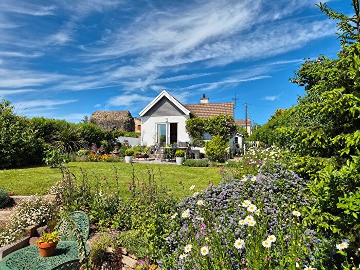 3 Bedroom Bungalow For Sale In Priory Hill, Llawhaden, Narberth, SA67