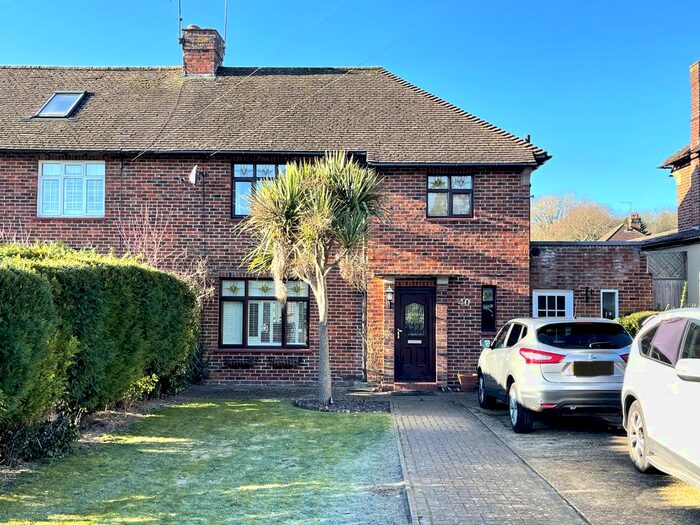 3 Bedroom Semi-Detached House To Rent In Westlands Way, Oxted, RH8