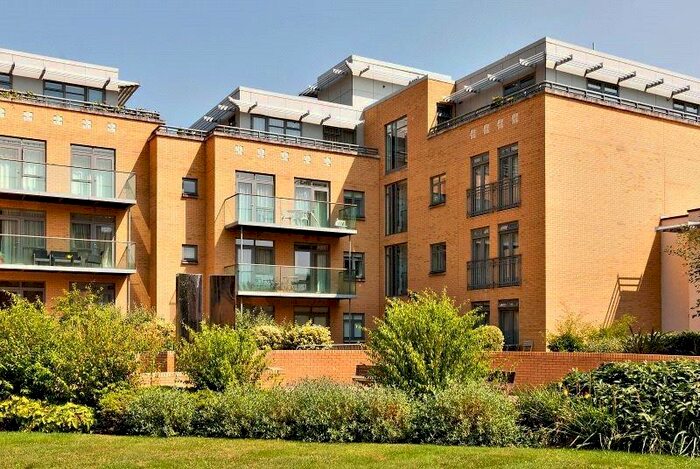 2 Bedroom Flat To Rent In The Belvedere, Homerton Street, Cambridge, CB2