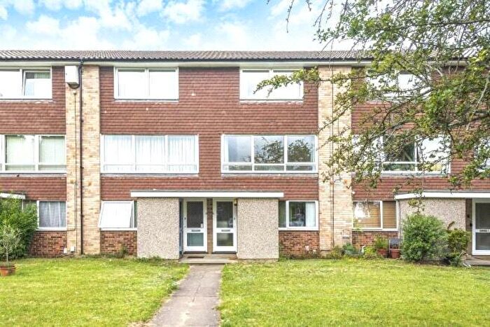 2 Bedroom Flat To Rent In Bath Road, Reading, Berkshire, RG1